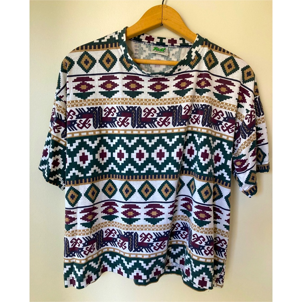 Vintage 80s/90s graphic tee by fast fashion of California.